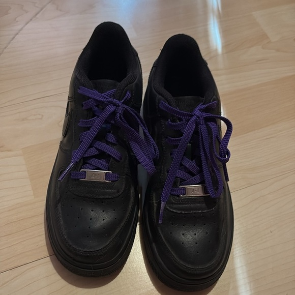 Nike air force one Black Sneakers with Purple Laces - Picture 2 of 3